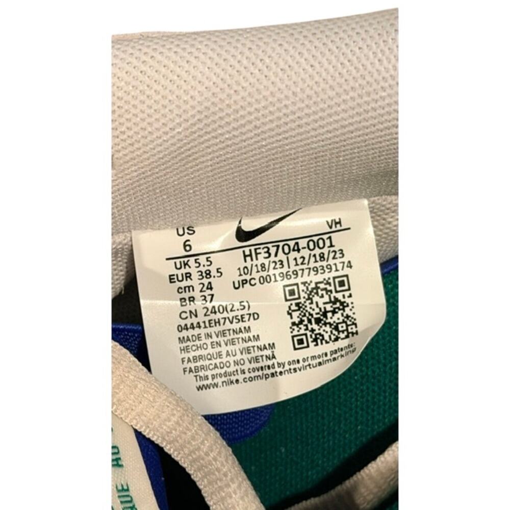 Nike SB Dunk Low Hyper Malachite Royal Green Gum Sneakers Men US 6 / Women 7.5 - Picture 10 of 11